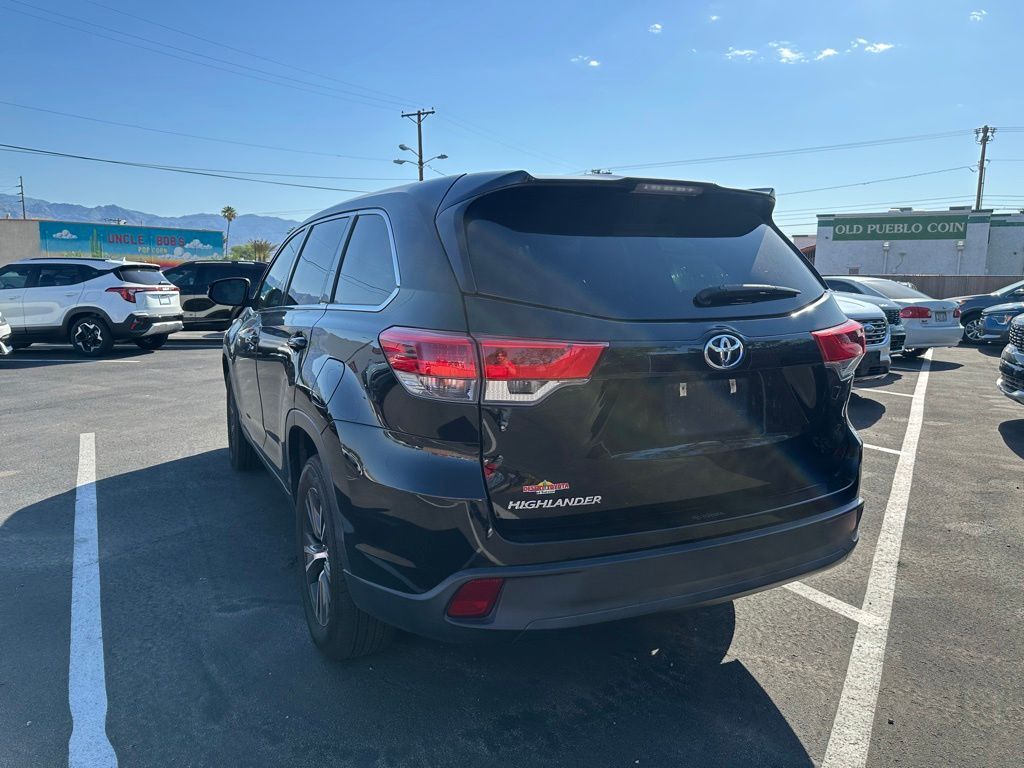 2019 Toyota Highlander LE Tucson AZ