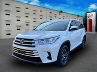 2019 Toyota Highlander LE V6 Greenvale NY 2019 Toyota Highlander LE V6 Greenvale NY