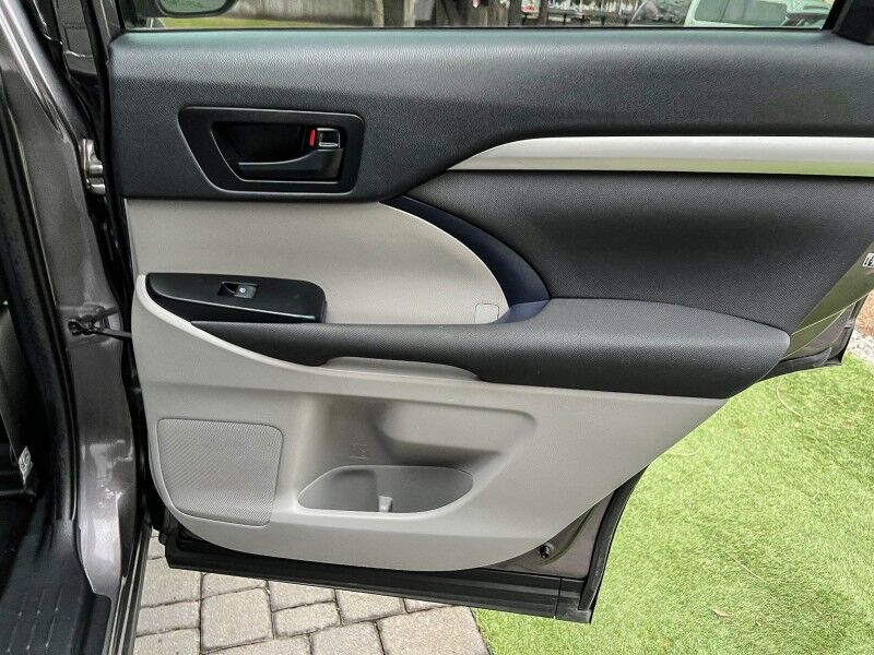 2019 Toyota Highlander LE Wilmington NC