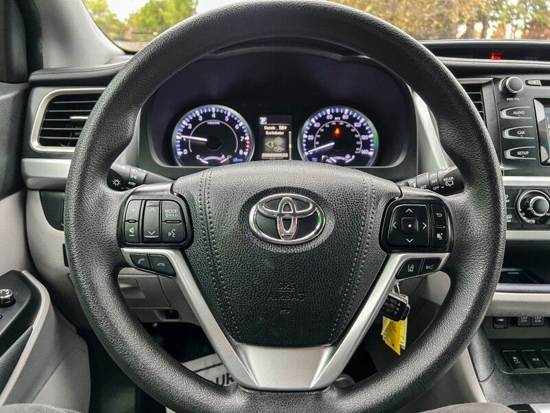 2019 Toyota Highlander LE Wilmington NC