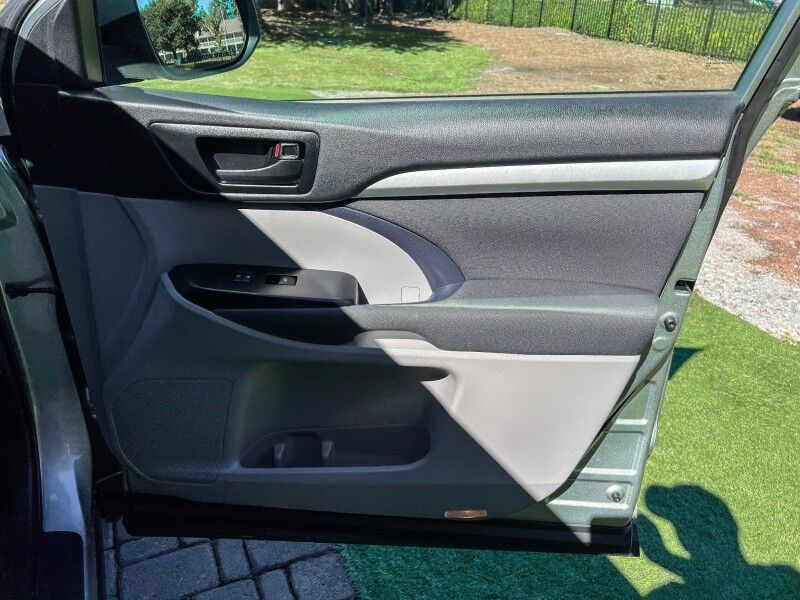 2019 Toyota Highlander LE Wilmington NC