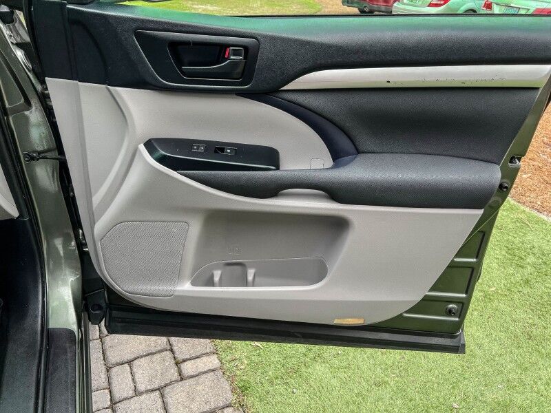 2019 Toyota Highlander LE Wilmington NC