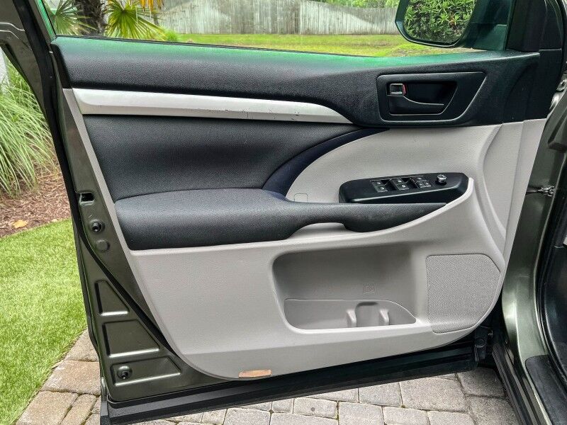2019 Toyota Highlander LE Wilmington NC