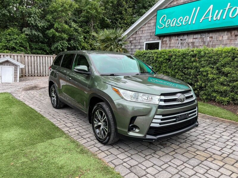 2019 Toyota Highlander LE