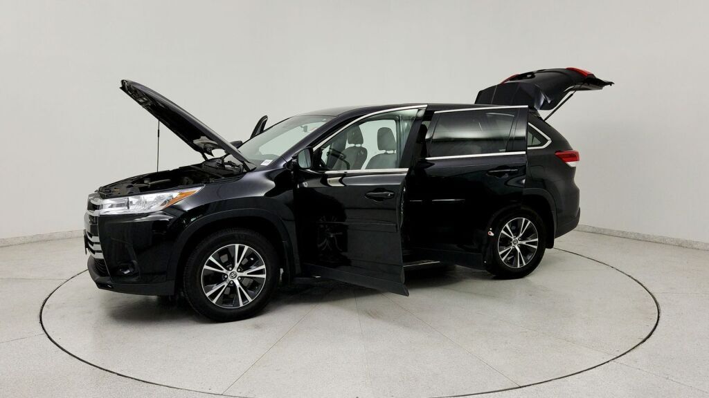 2019 Toyota Highlander LE Laurel MD