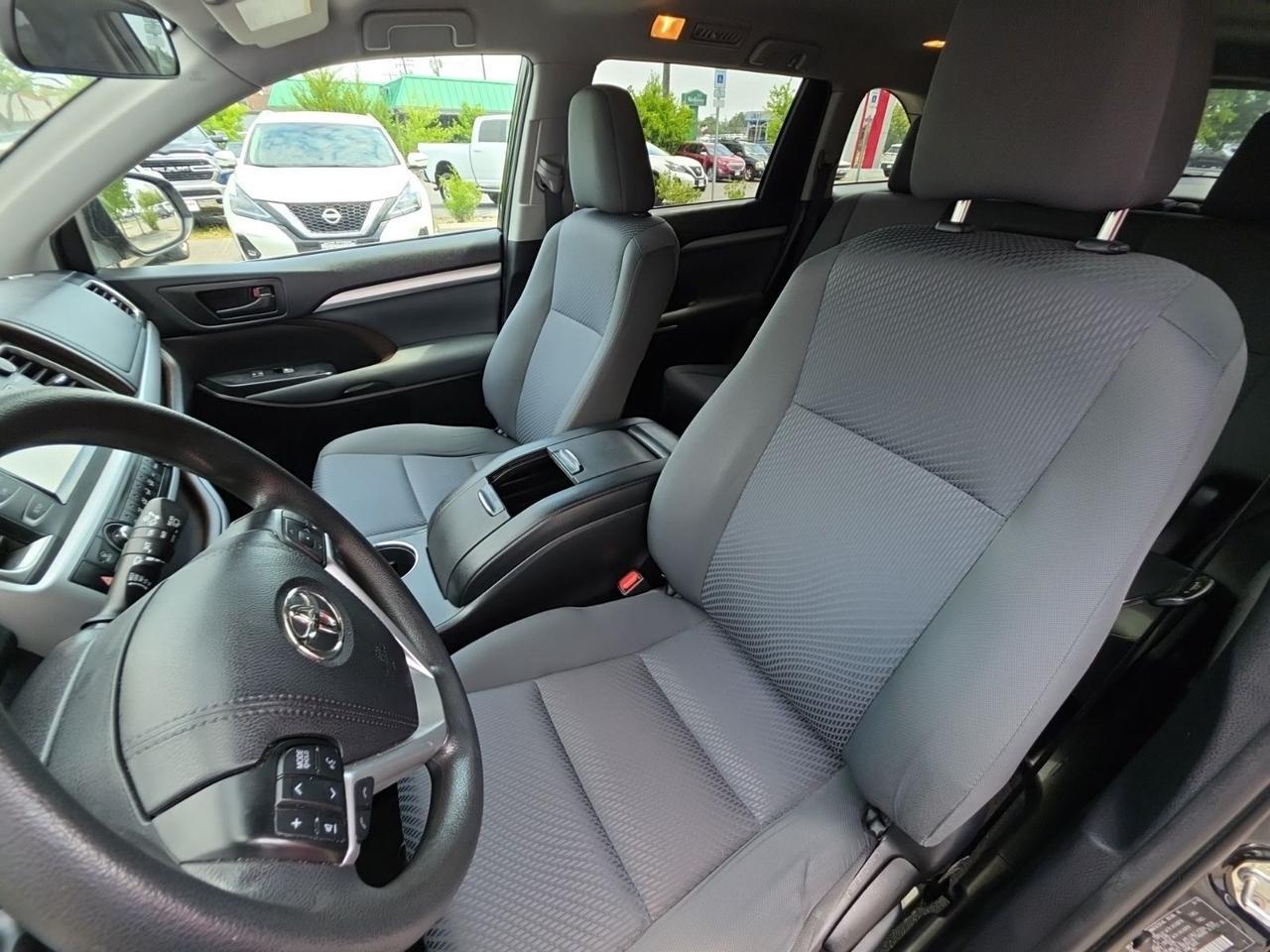 2019 Toyota Highlander LE Glen Burnie MD