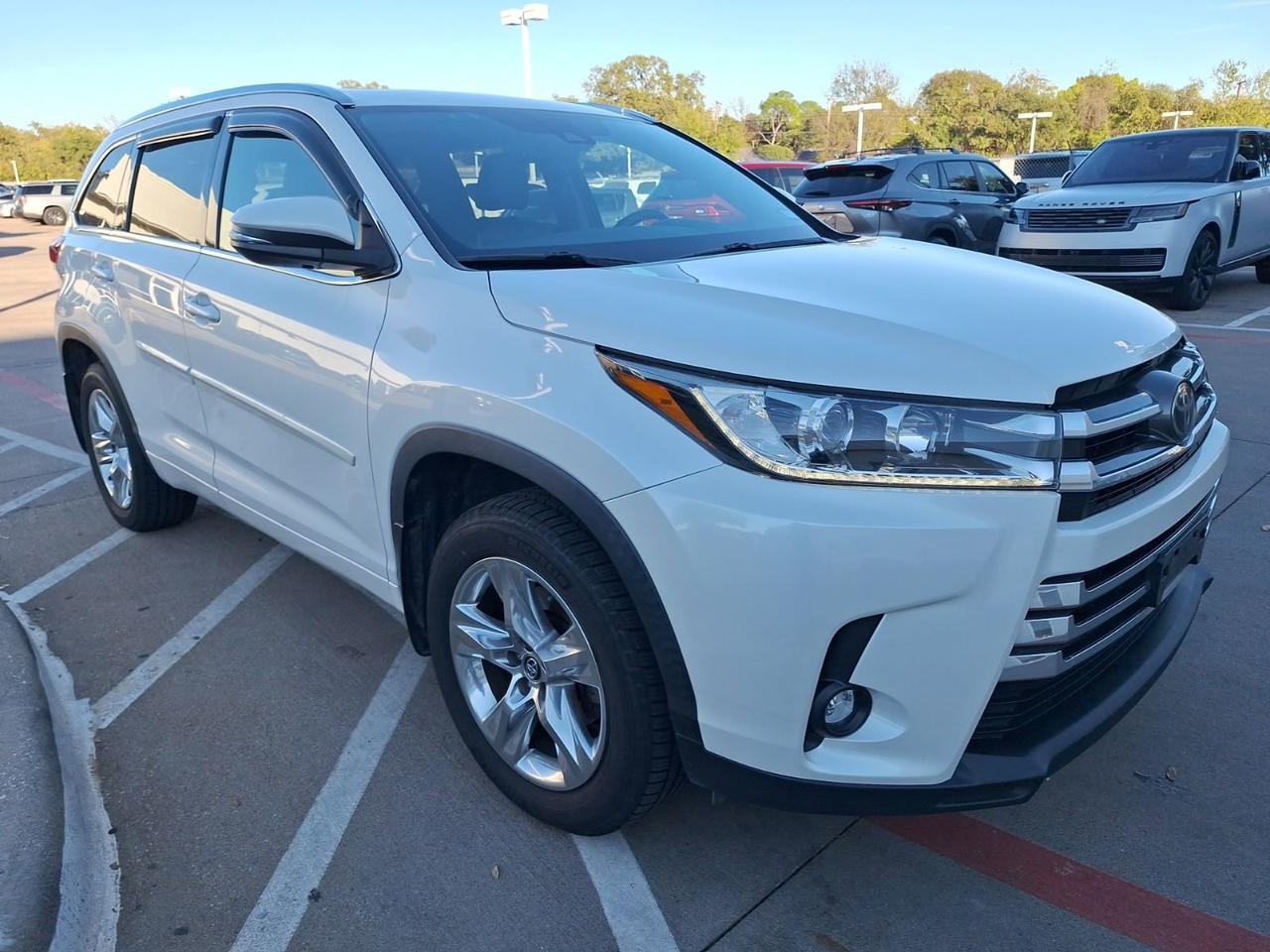 2019 Toyota Highlander Limited Hurst TX