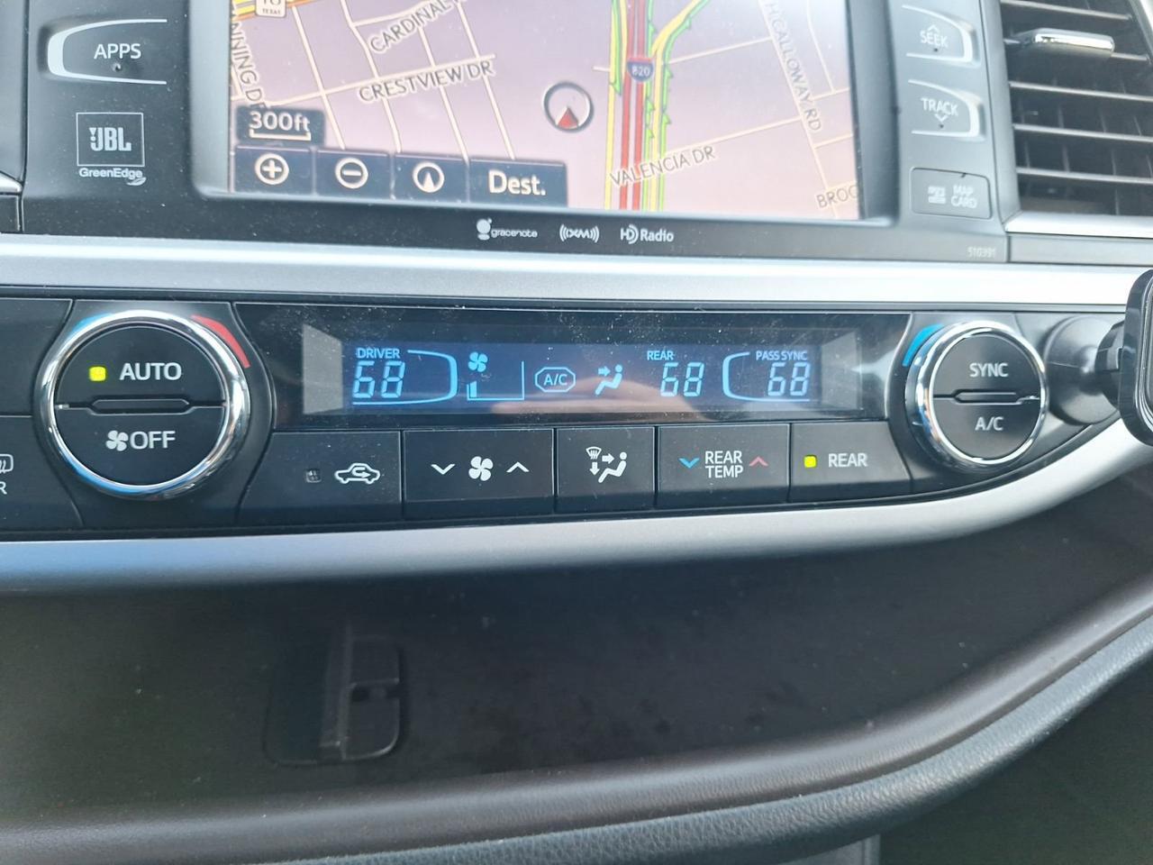 2019 Toyota Highlander Limited Hurst TX