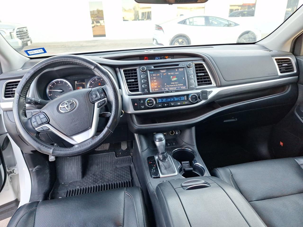 2019 Toyota Highlander Limited Hurst TX