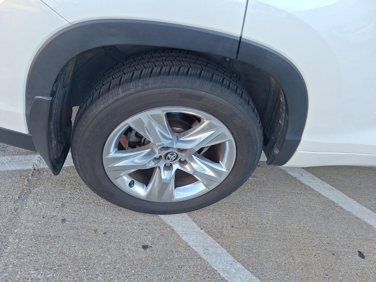 2019 Toyota Highlander Limited Hurst TX