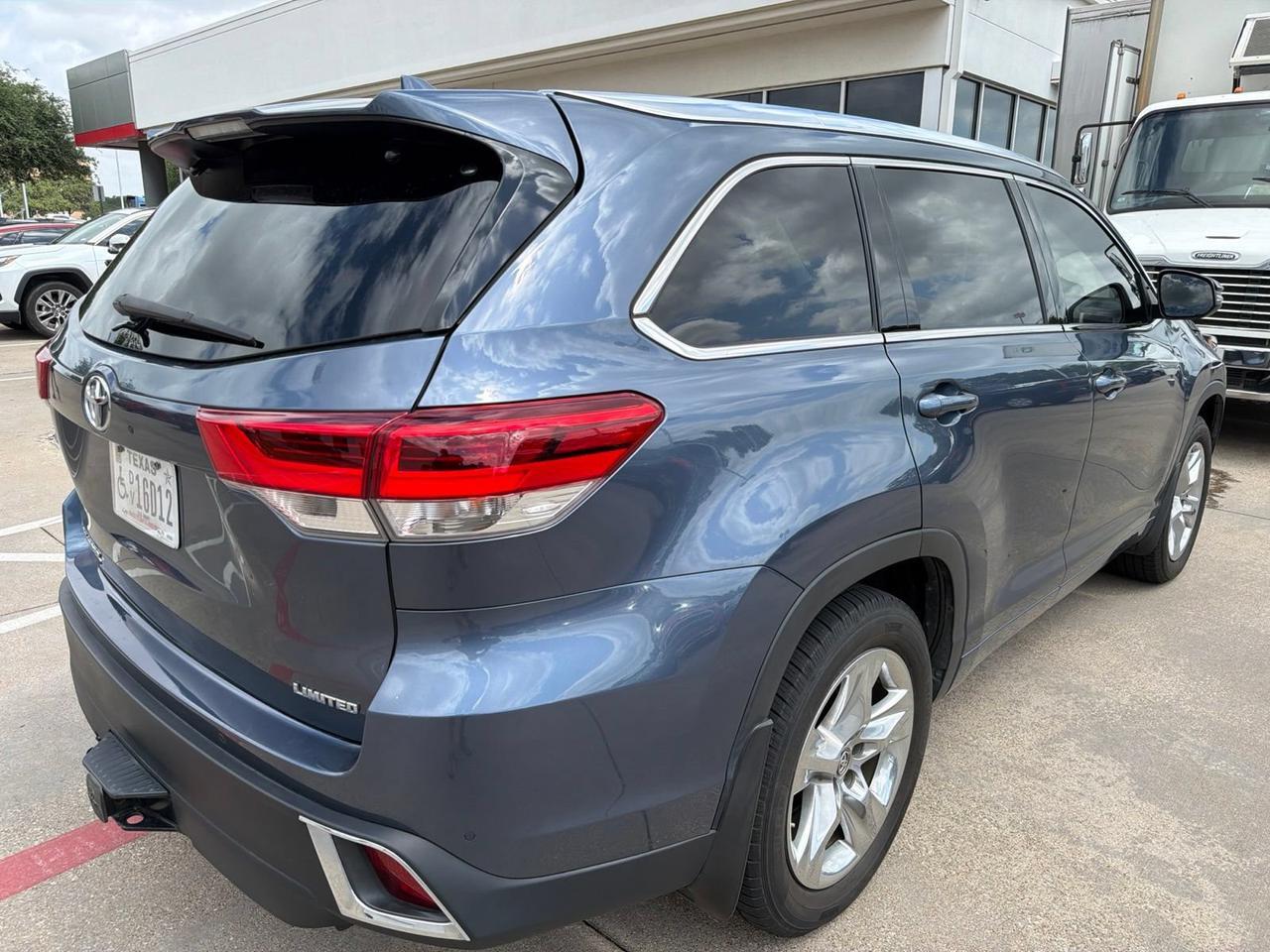 2019 Toyota Highlander Limited Hurst TX