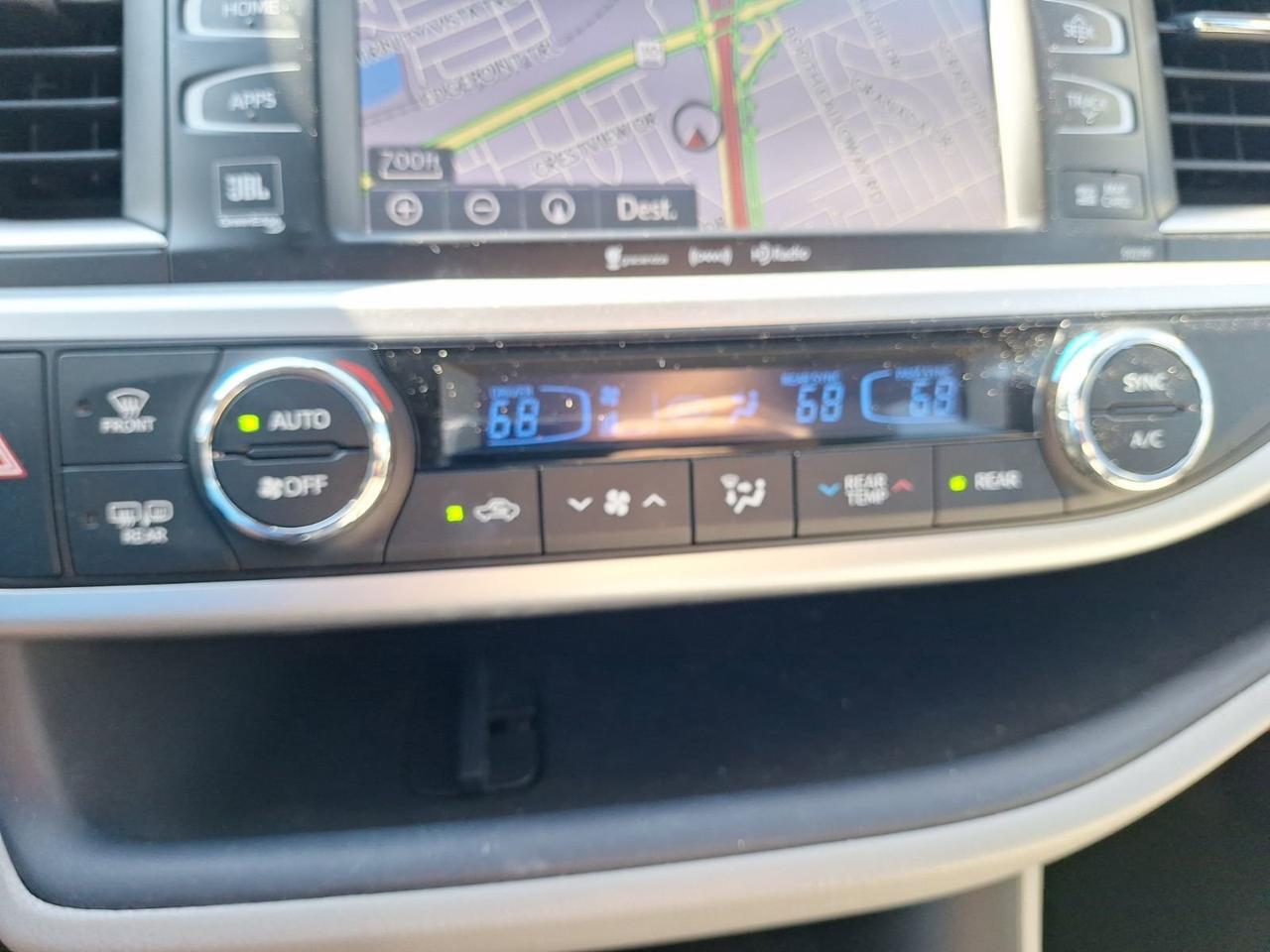 2019 Toyota Highlander Limited Hurst TX
