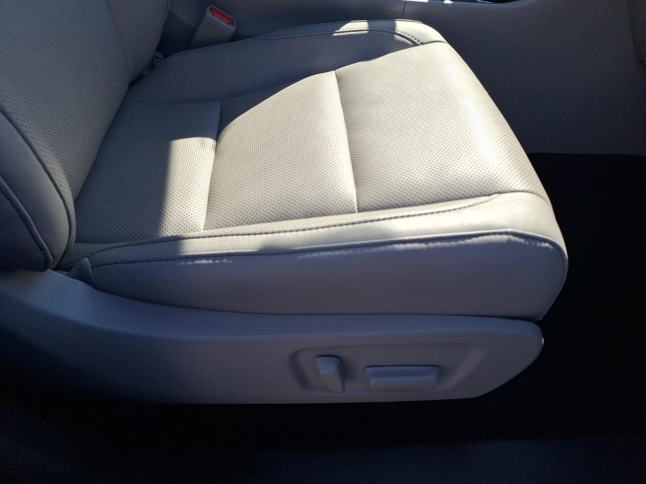 2019 Toyota Highlander Limited Hurst TX