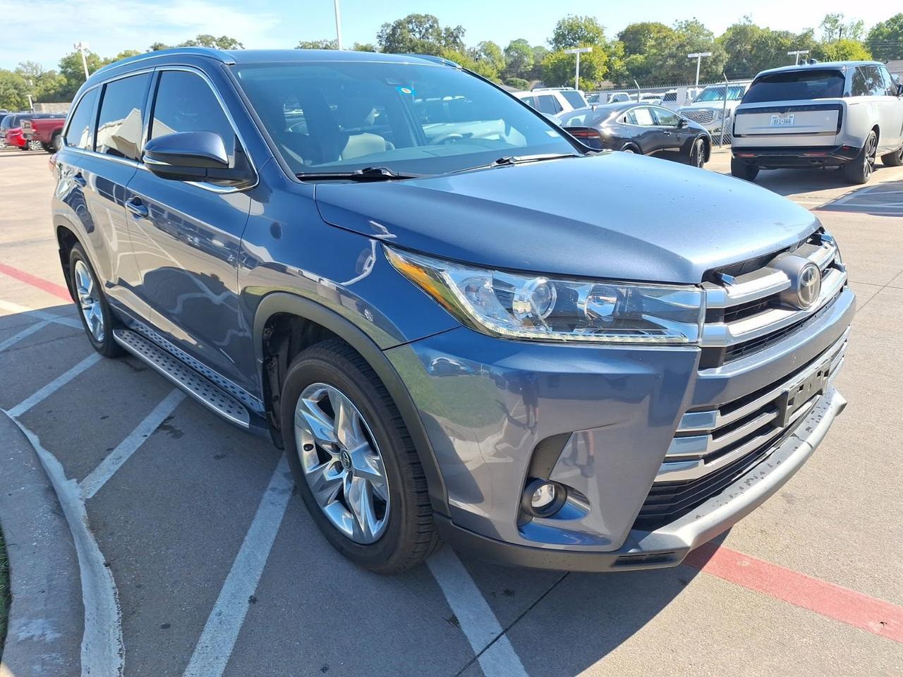 2019 Toyota Highlander Limited Hurst TX
