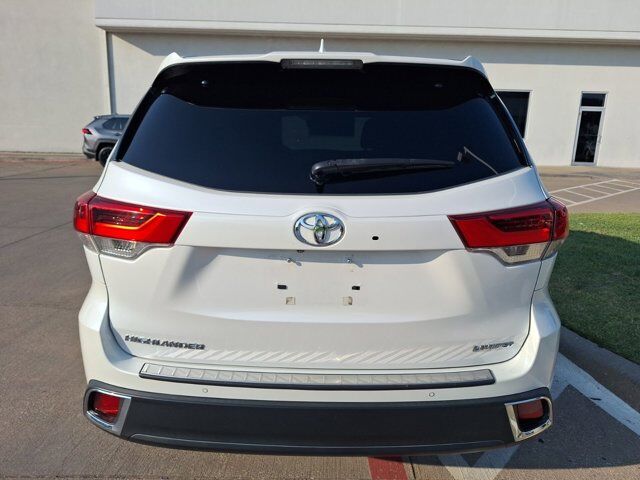 2019 Toyota Highlander Limited Hurst TX