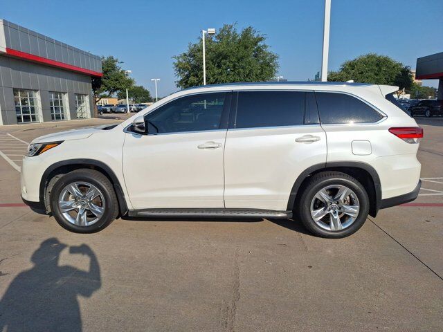 2019 Toyota Highlander Limited Hurst TX