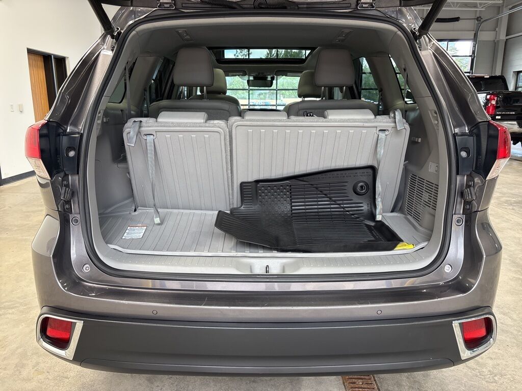 2019 Toyota Highlander Limited Platinum AWD Minocqua WI
