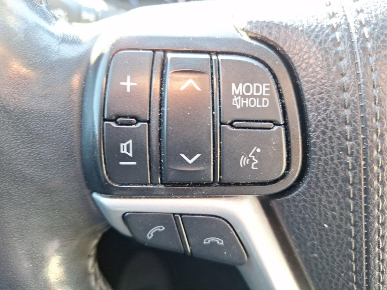 2019 Toyota Highlander Limited Platinum Hurst TX