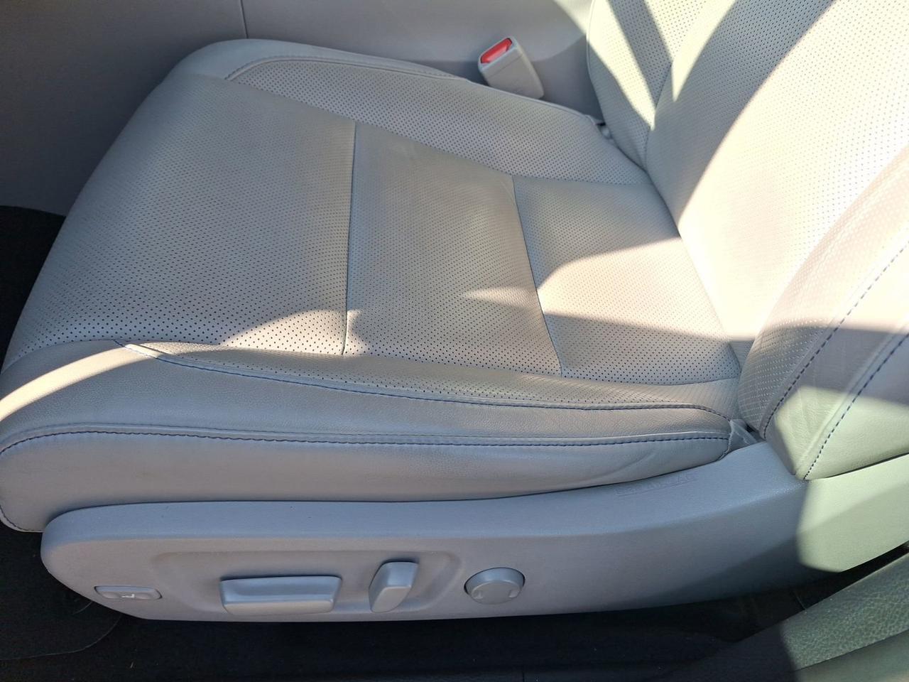 2019 Toyota Highlander Limited Platinum Hurst TX