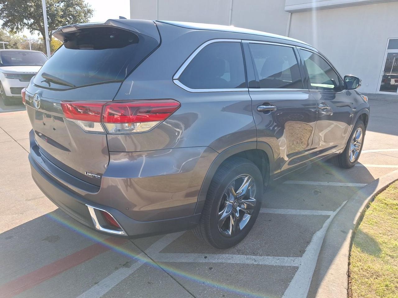 2019 Toyota Highlander Limited Platinum Hurst TX