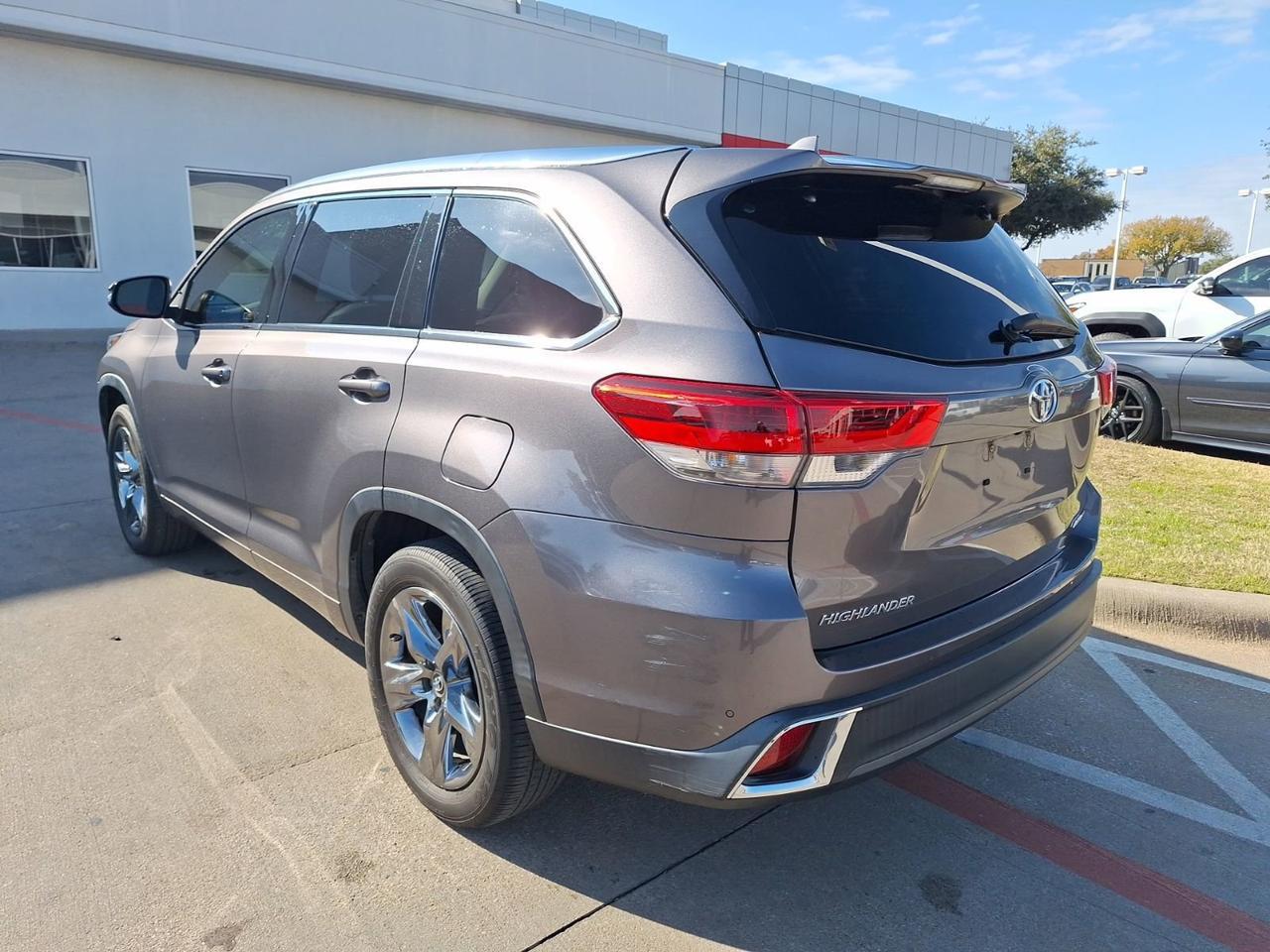 2019 Toyota Highlander Limited Platinum Hurst TX