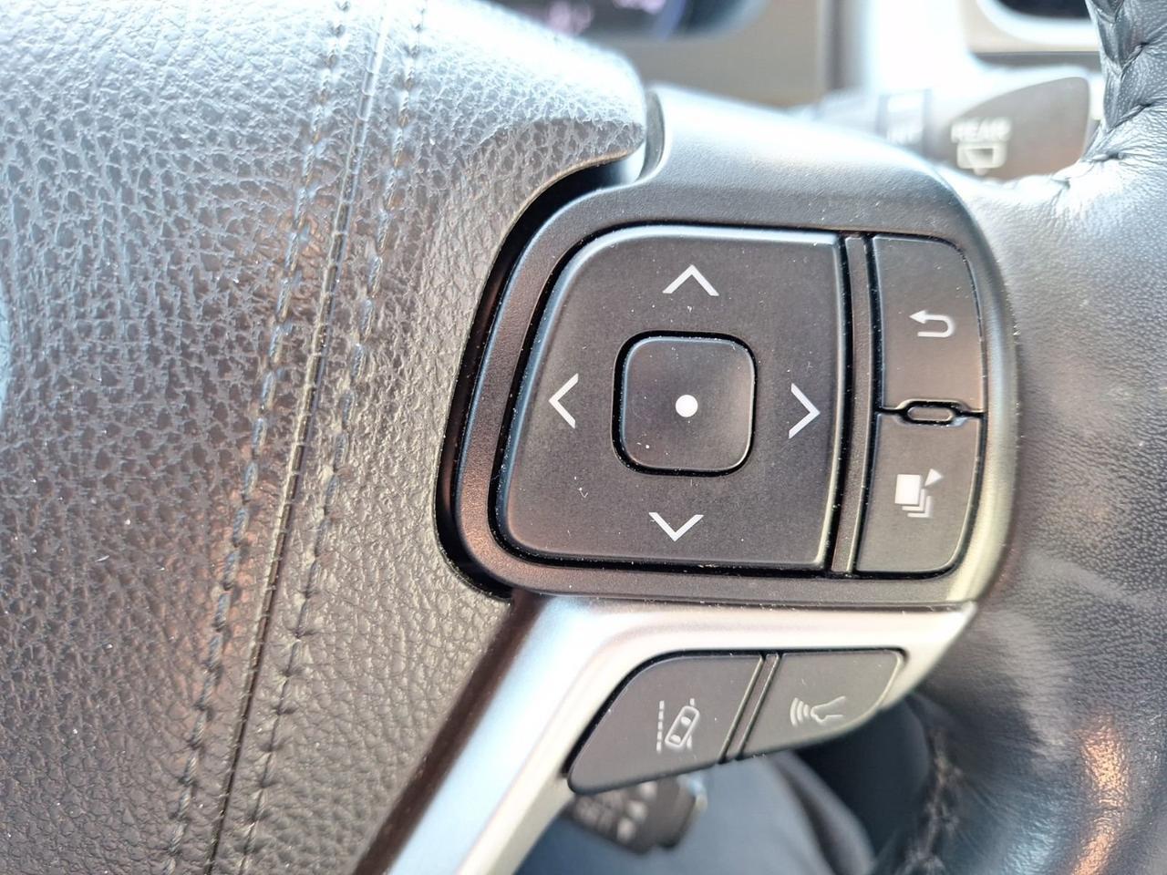 2019 Toyota Highlander Limited Platinum Hurst TX