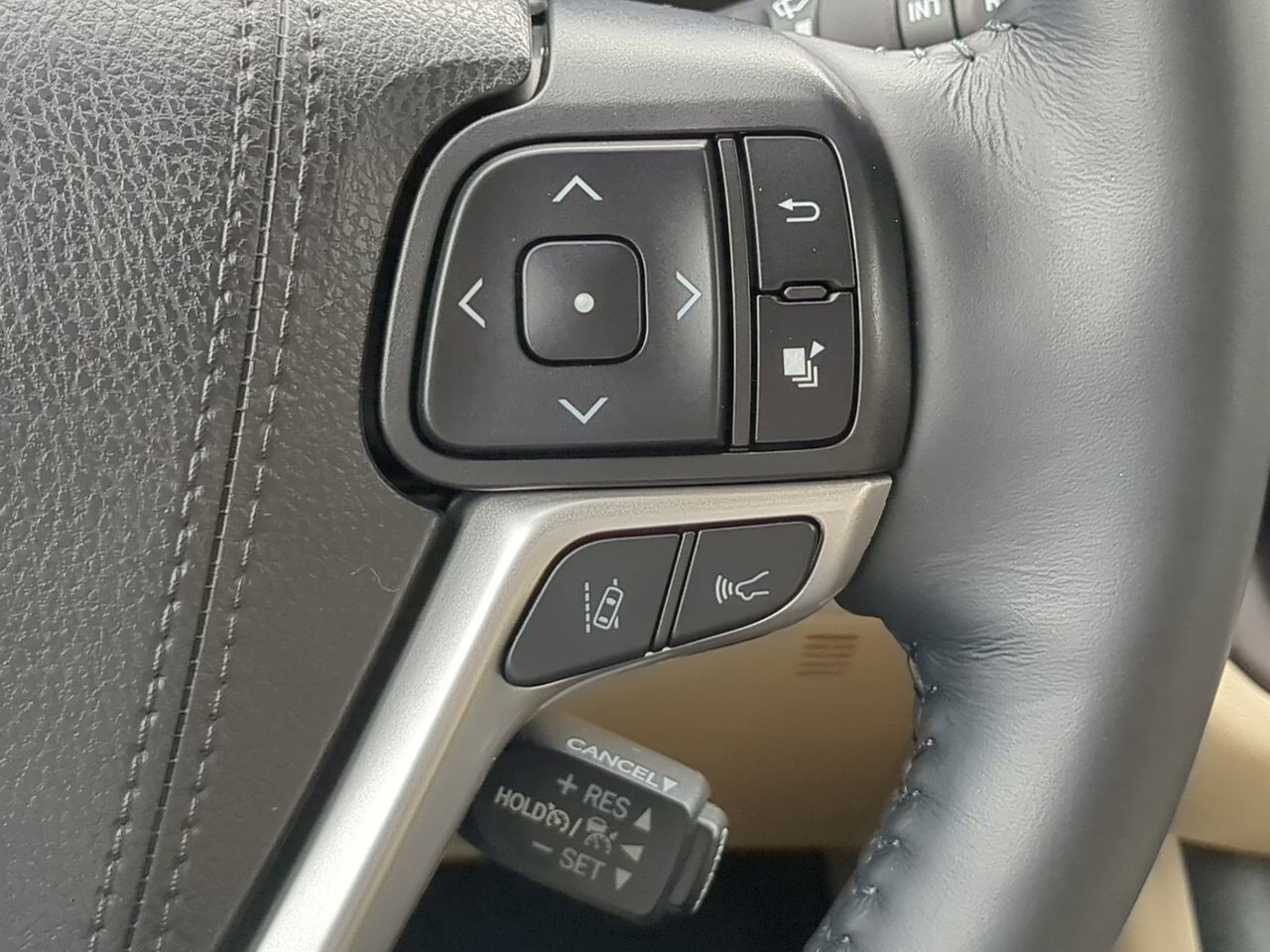 2019 Toyota Highlander Limited Platinum Appleton WI