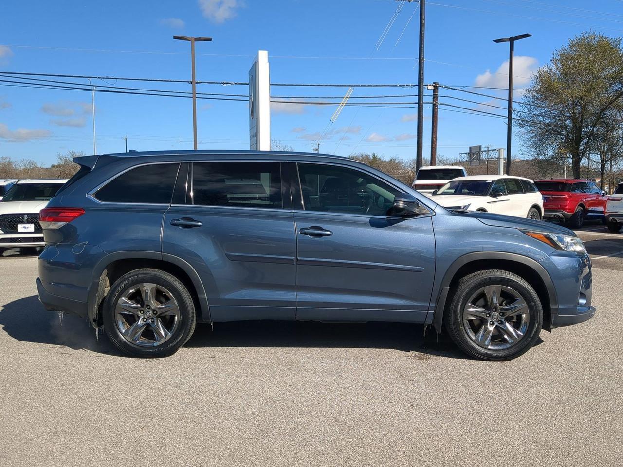 2019 Toyota Highlander Limited Platinum