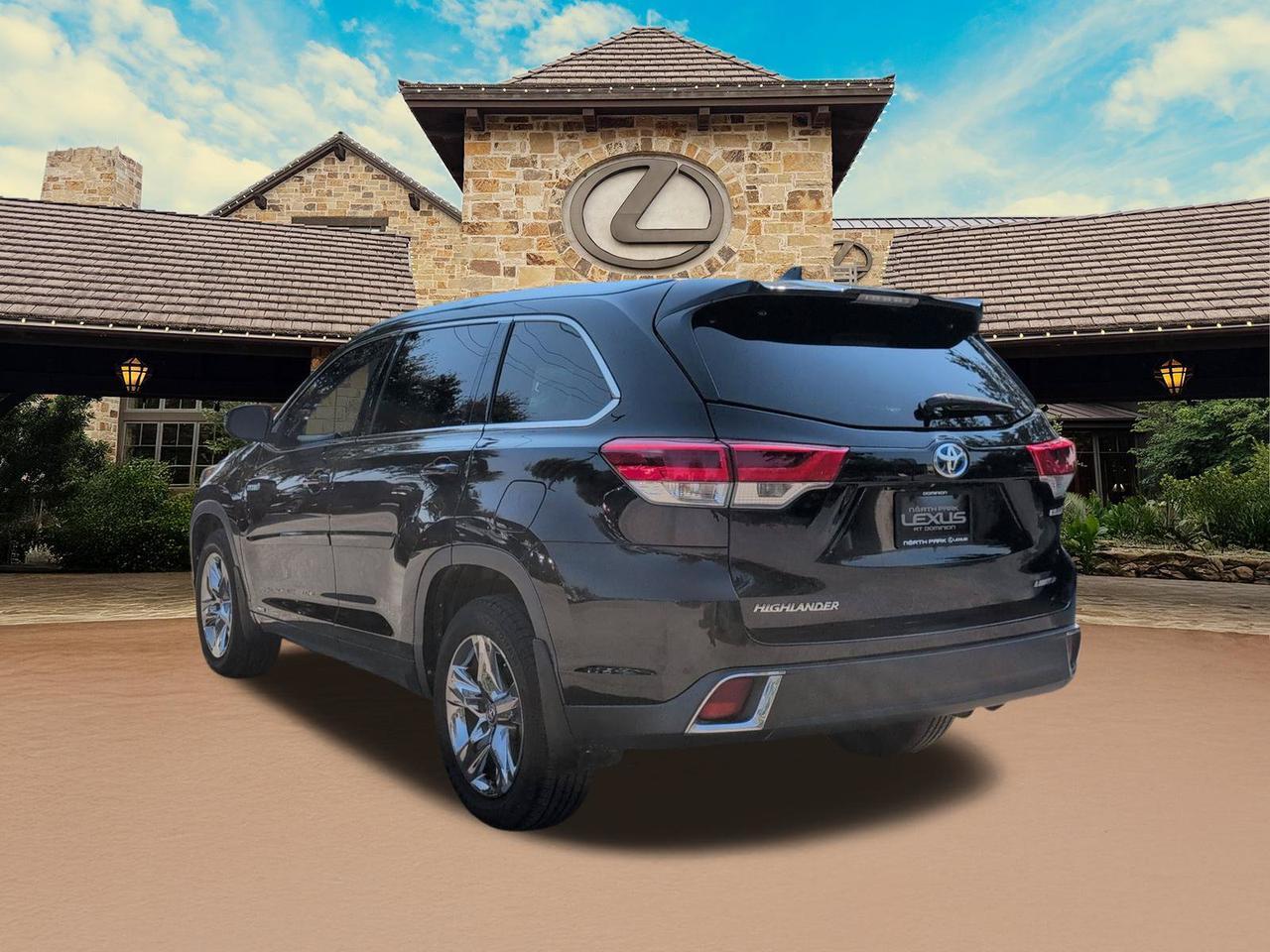 2019 Toyota Highlander Limited Platinum
