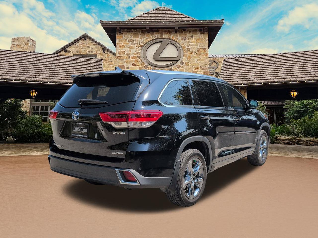2019 Toyota Highlander Limited Platinum