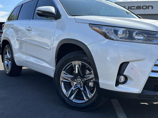 2019 Toyota Highlander Limited Platinum