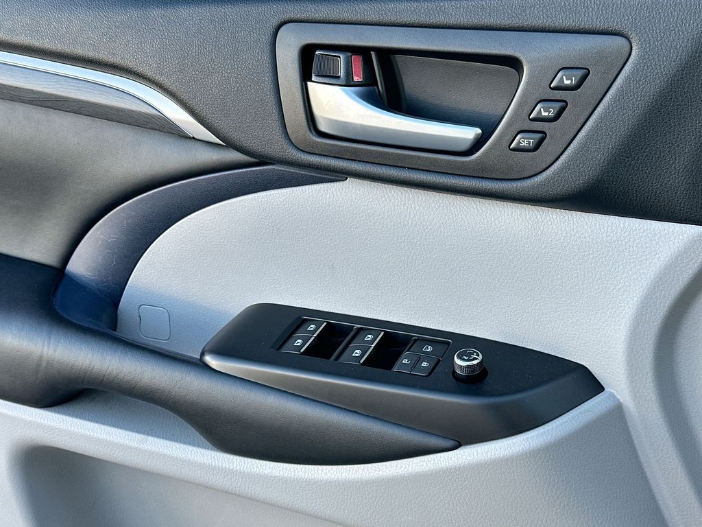 2019 Toyota Highlander Limited Tucson AZ