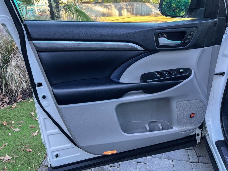 2019 Toyota Highlander Limited Wilmington NC