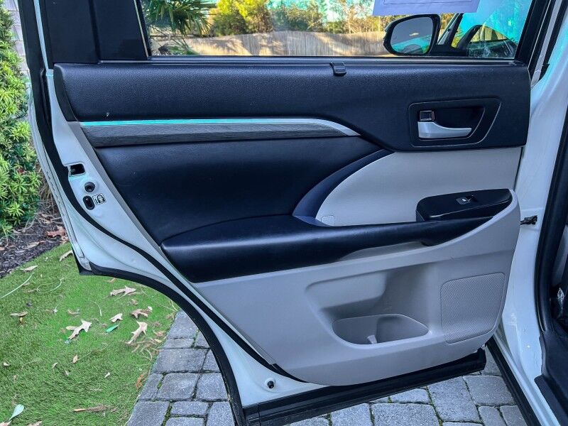 2019 Toyota Highlander Limited Wilmington NC