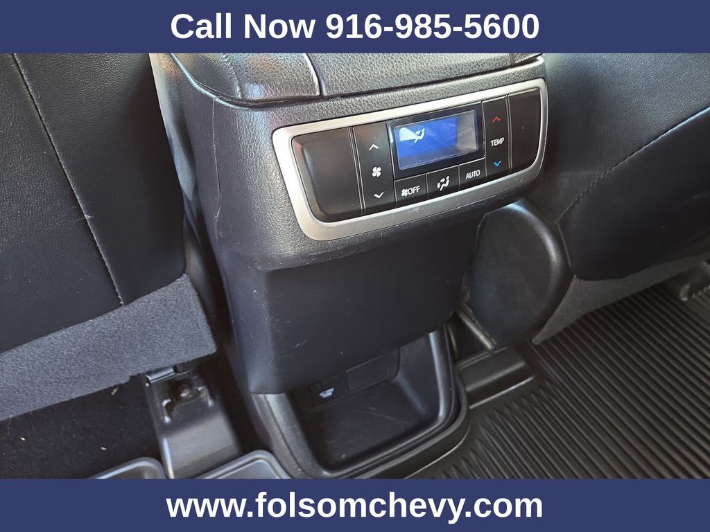 2019 Toyota Highlander SE Folsom CA