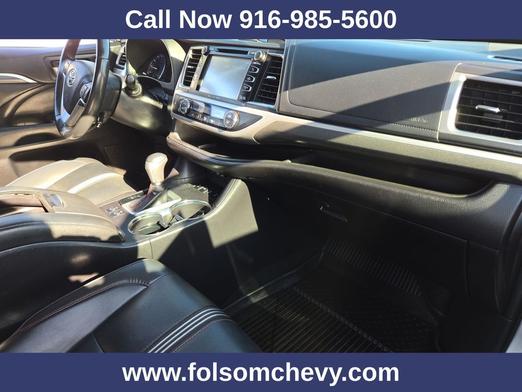2019 Toyota Highlander SE Folsom CA