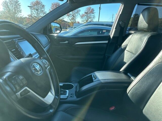 2019 Toyota Highlander SE Monroe GA