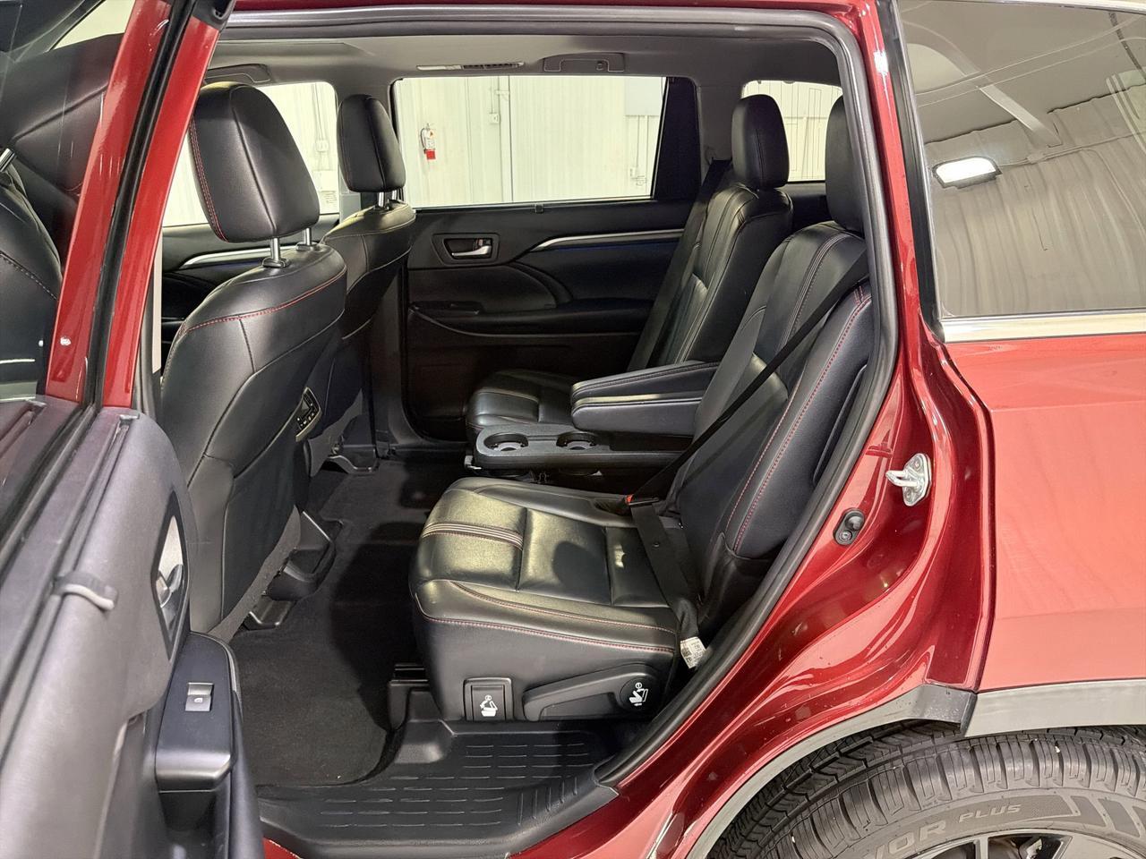 2019 Toyota Highlander SE San Antonio TX