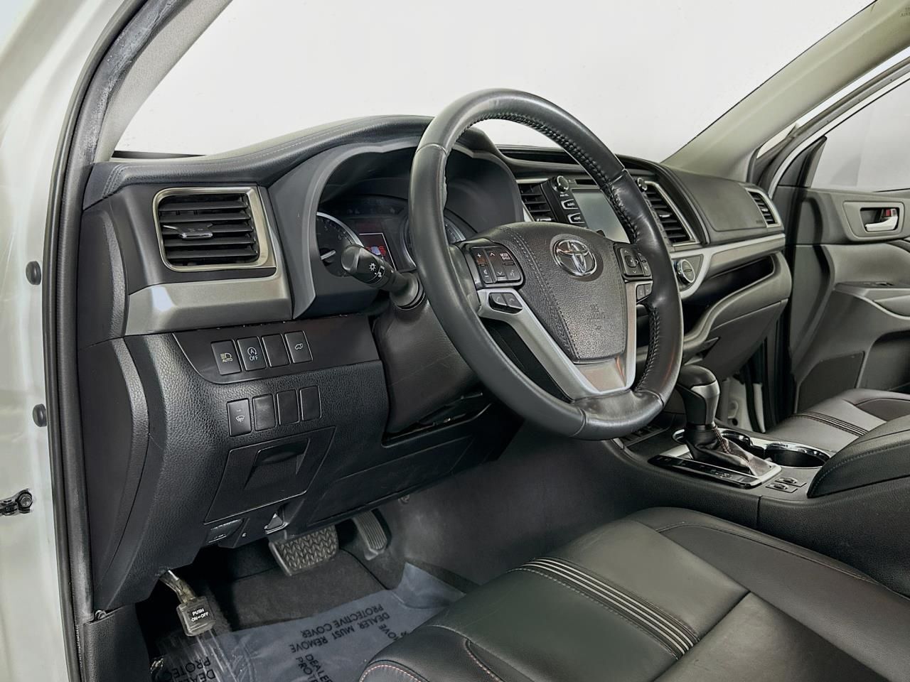 2019 Toyota Highlander SE Tacoma WA