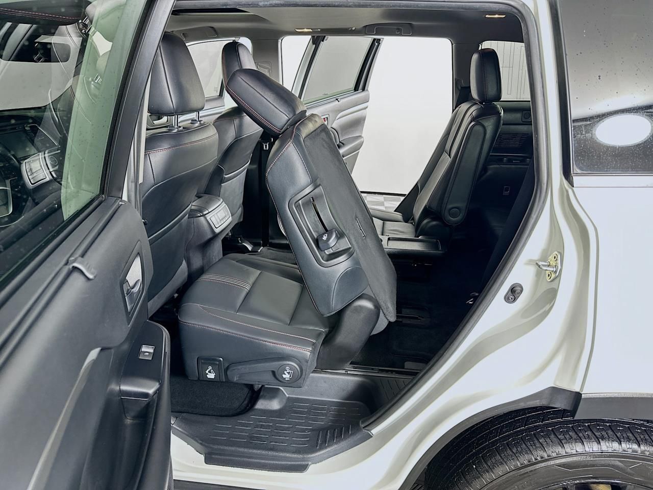 2019 Toyota Highlander SE Tacoma WA