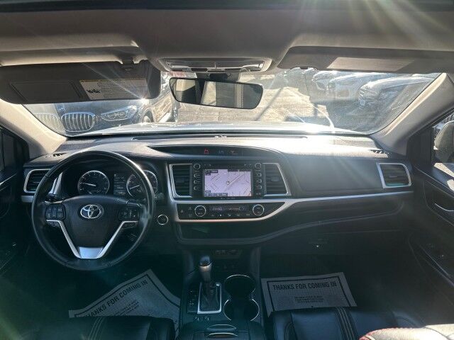 2019 Toyota Highlander SE Worcester MA 2019 Toyota Highlander SE Worcester MA