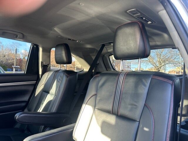 2019 Toyota Highlander SE Worcester MA 2019 Toyota Highlander SE Worcester MA