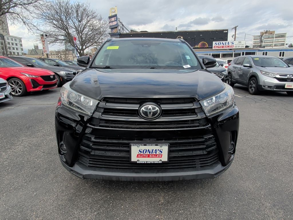 2019 Toyota Highlander SE