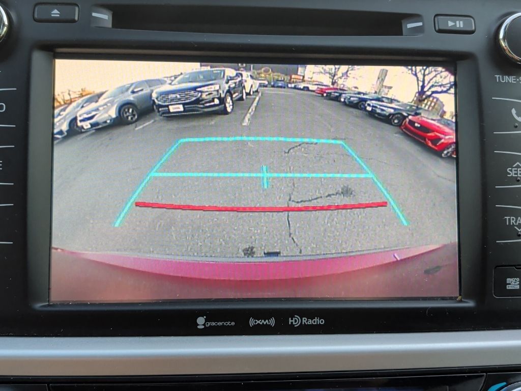 2019 Toyota Highlander SE Worcester MA
