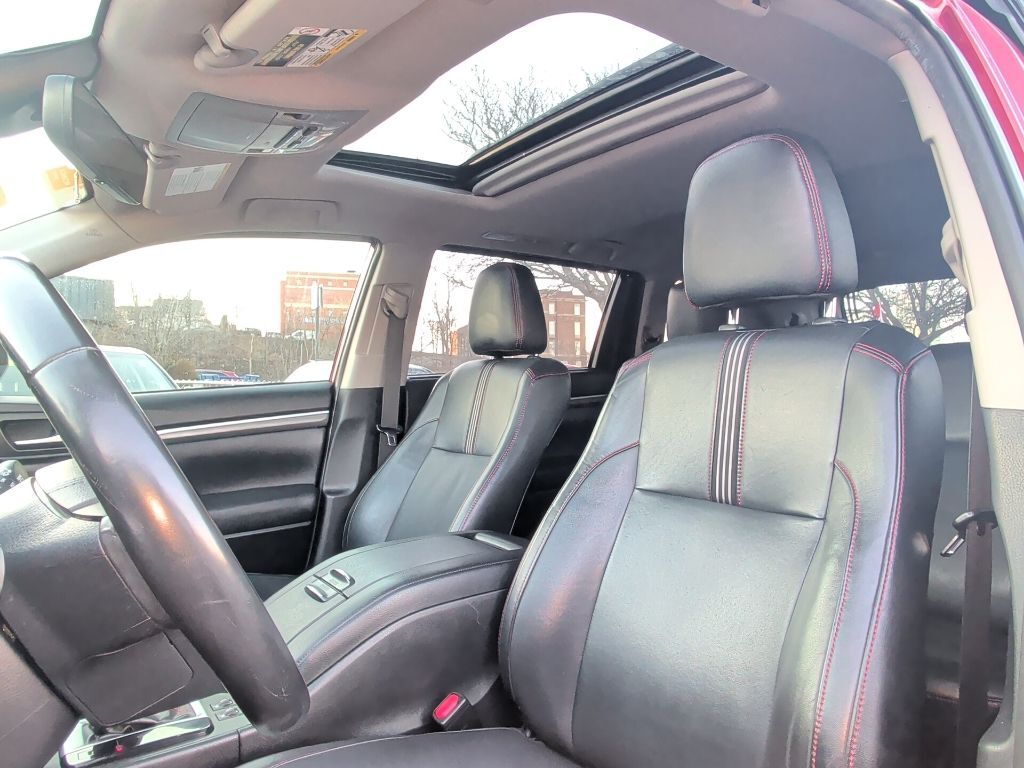 2019 Toyota Highlander SE Worcester MA