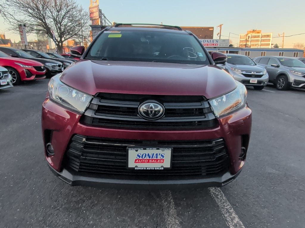 2019 Toyota Highlander SE