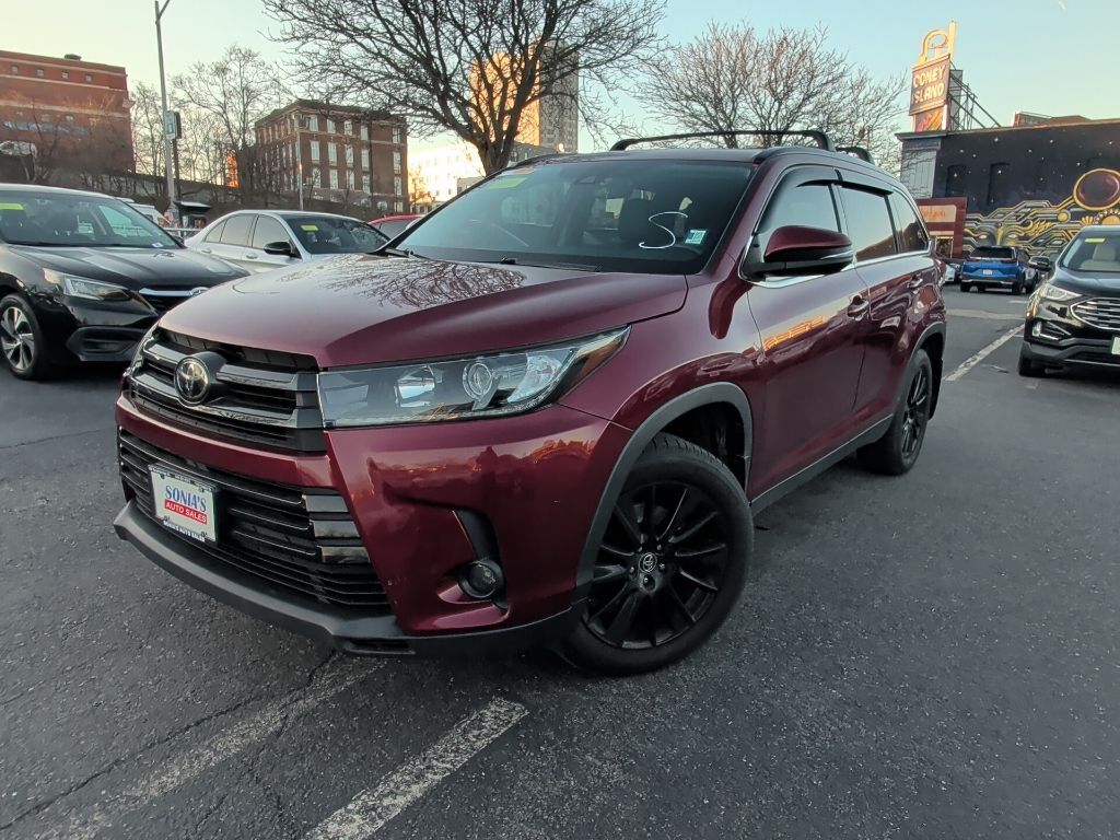 2019 Toyota Highlander SE