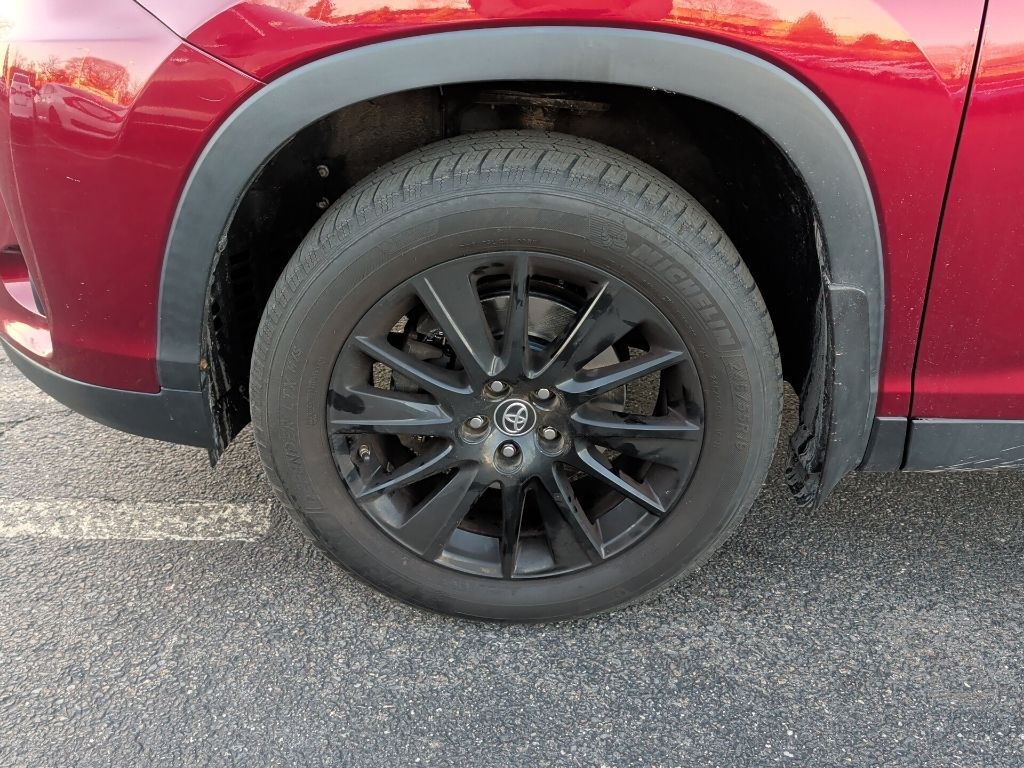 2019 Toyota Highlander SE Worcester MA