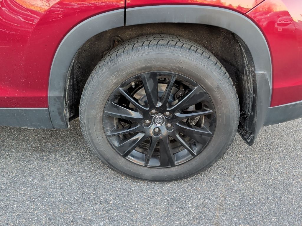 2019 Toyota Highlander SE Worcester MA
