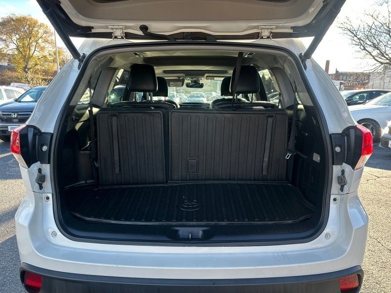 2019 Toyota Highlander SE Worcester MA 2019 Toyota Highlander SE Worcester MA